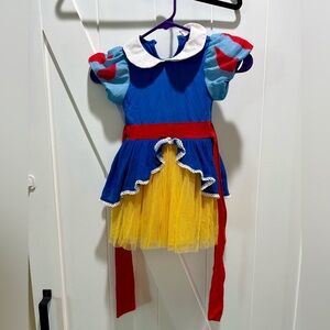 Taylor Joelle Snow White